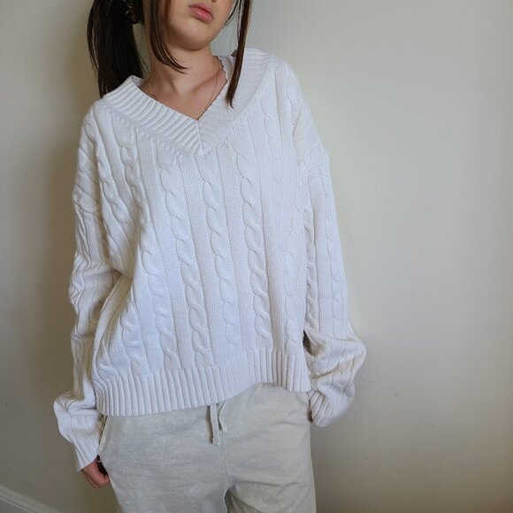Aritzia Sunday Best White Cable Knit Trifle Sweater Merino wool V-neck sweater L - Picture 1 of 9